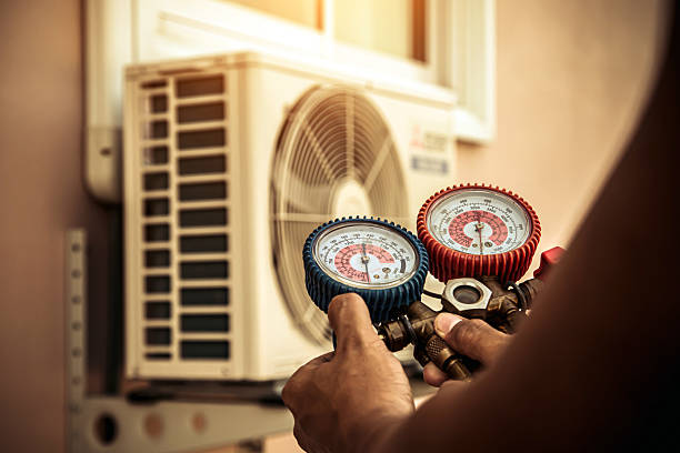 Professional Ductwork Repair technician working in Poplar Grove, IL
